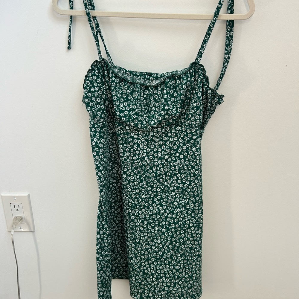 Divided Green Floral Patterned Top